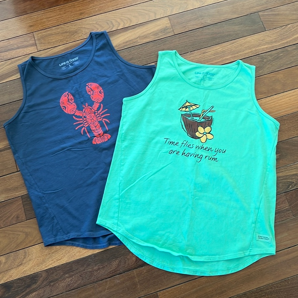 Set of two Life is Good crusher tanks, size L